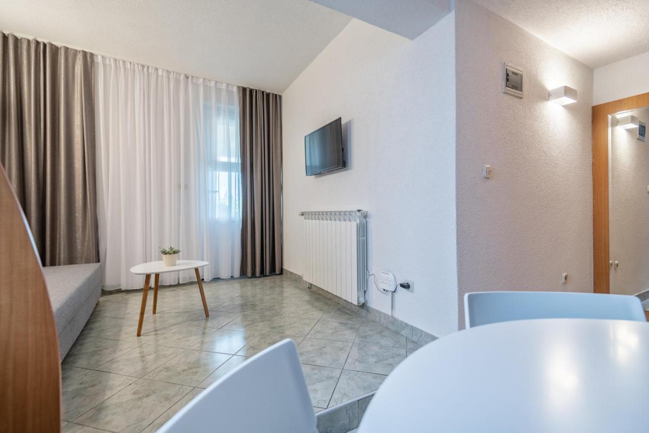 Apartments Tamaris Neum Exterior photo
